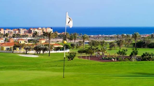 Elba Carlota Golf 4*