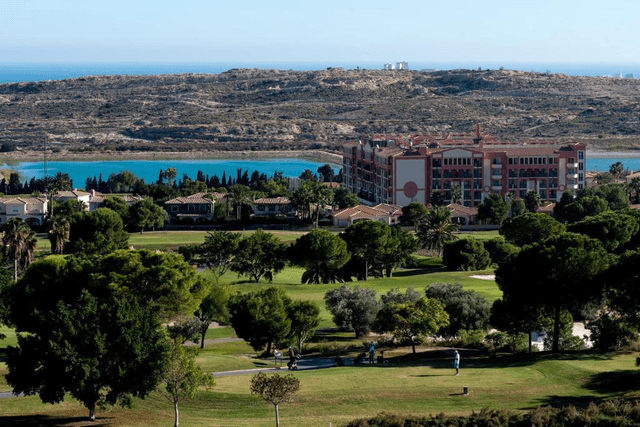 Bonalba Golf Resort 4*